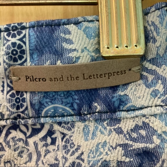 PILCRO & THE LETTERPRESS Sz 29 Floral Tapestry Two Toned  Jeans - Picture 6 of 9